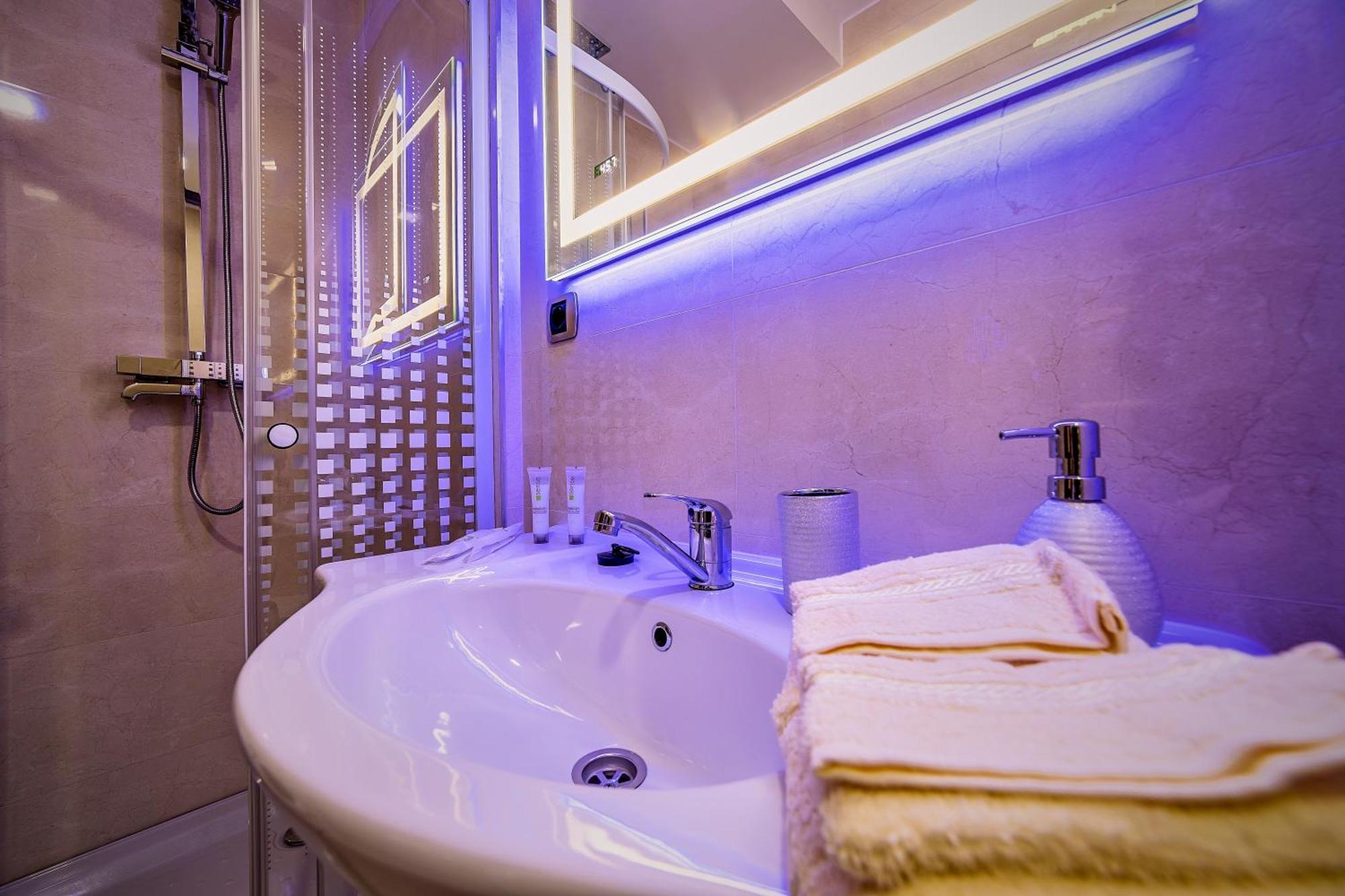 Apartament Penthouse Chic By Landev Braszów Zewnętrze zdjęcie